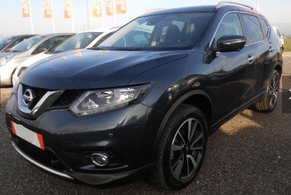 Left hand drive NISSAN X TRAIL dCi 130 M/T 4x2 Connect Edition